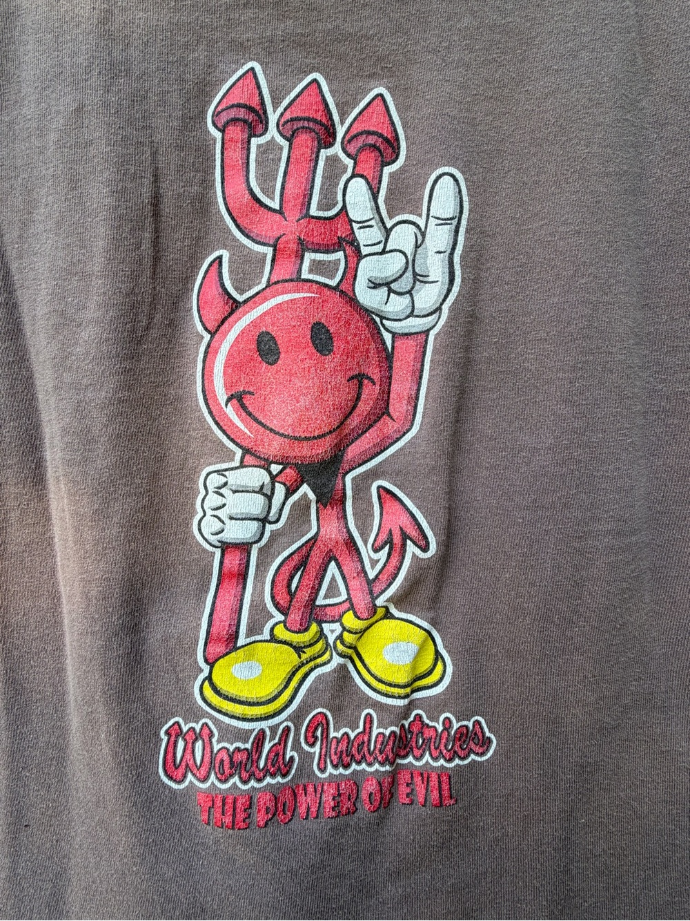 Vintage World Industries skate shirt